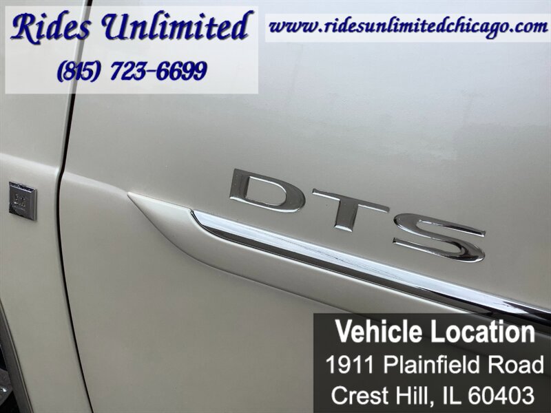 Used 2007 Cadillac DTS Luxury I w/ Trunk Convenience Package FWD image 36
