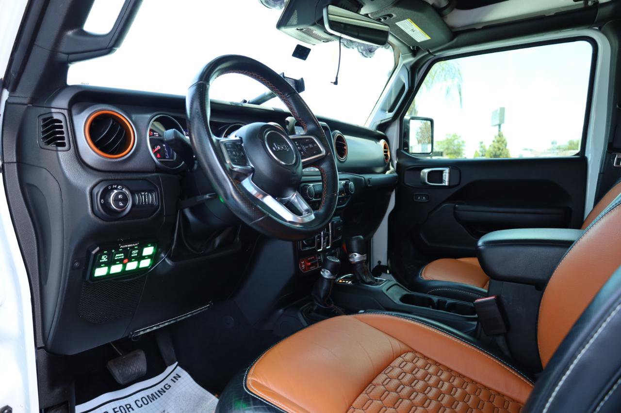 Used 2022 Jeep Gladiator Mojave w/ LED Lighting Group AWD/4WD image 9