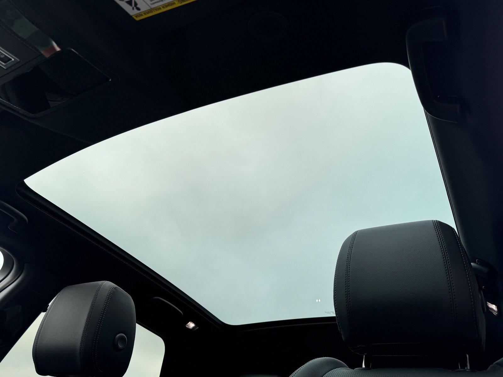 New 2026 Land Rover Discovery Sport Landmark AWD/4WD image 30