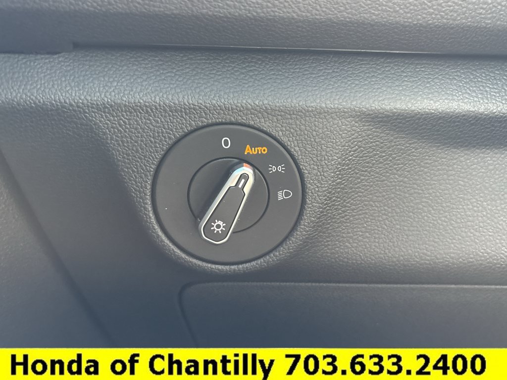 Used 2023 Volkswagen Jetta Sport FWD image 14