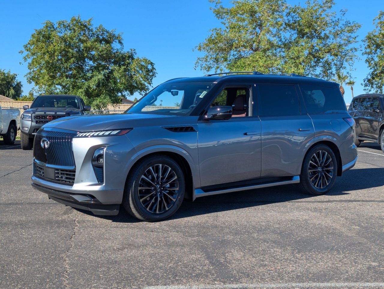 Certified 2026 INFINITI QX80 Autograph AWD/4WD image 2