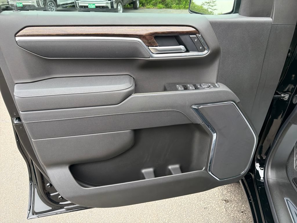 New 2026 GMC Sierra 1500 SLE AWD/4WD image 13