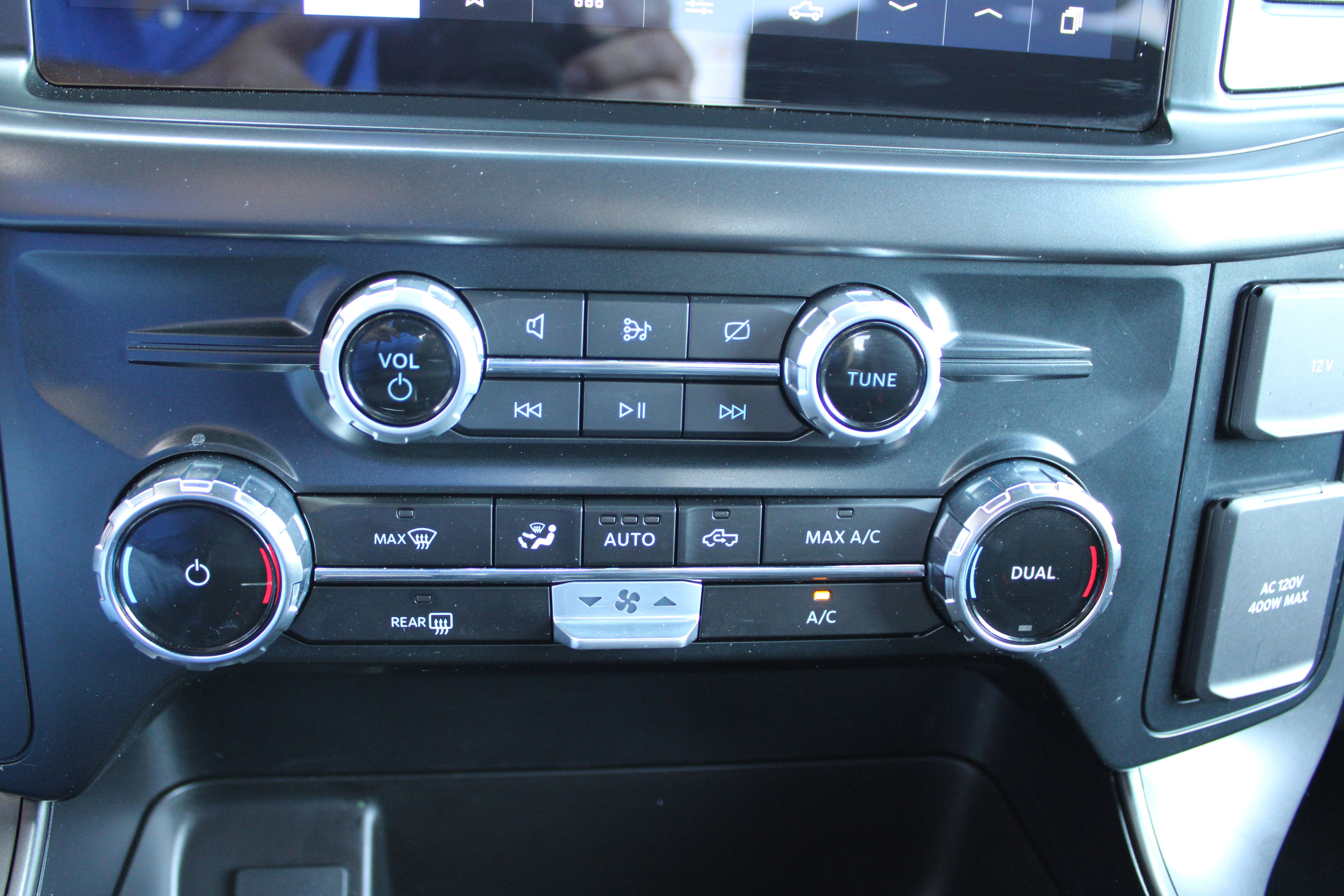 Used 2024 Ford F150 XLT w/ Tow/Haul Package image 21