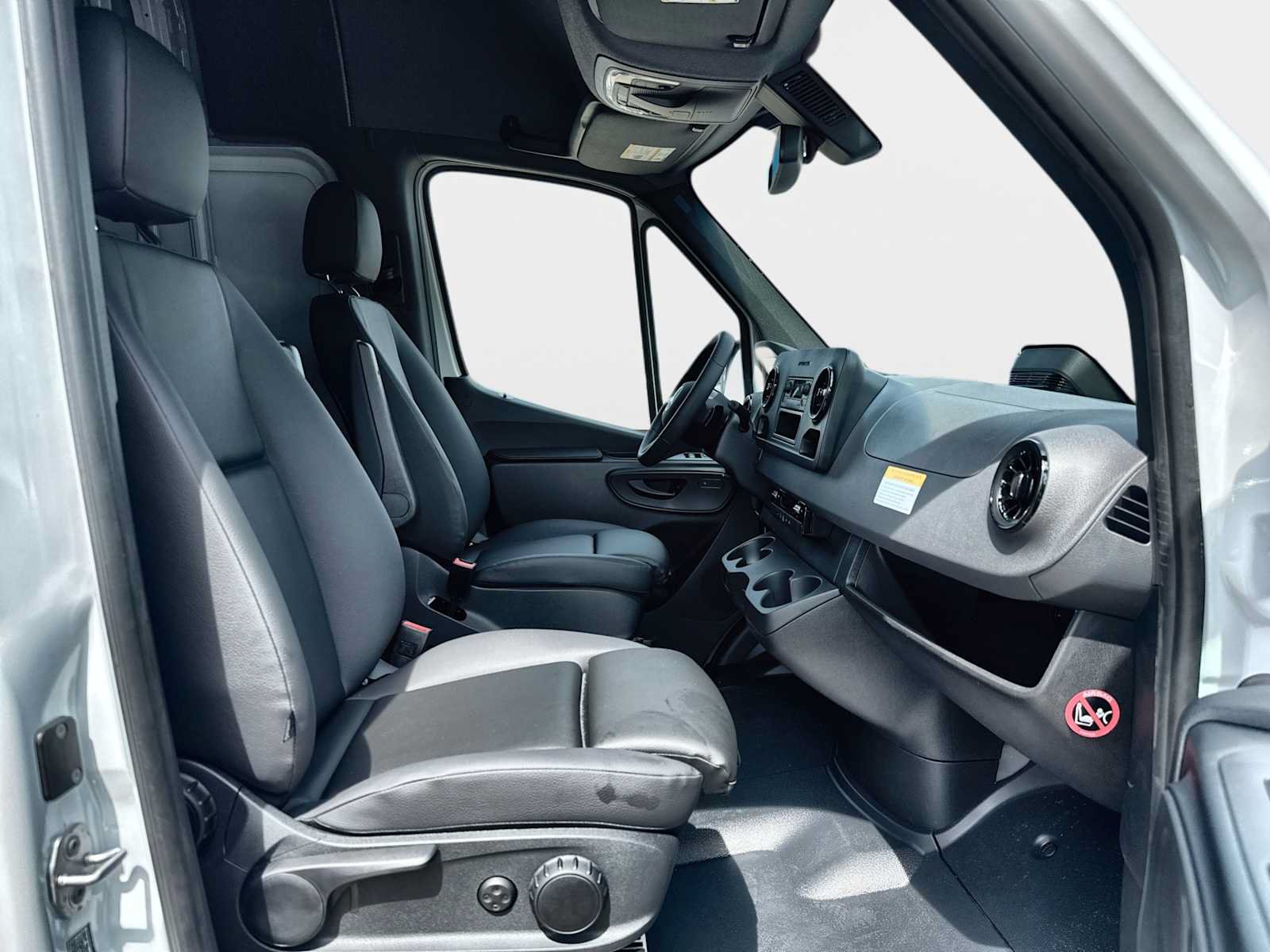 New 2026 Mercedes-Benz Sprinter 2500 image 8