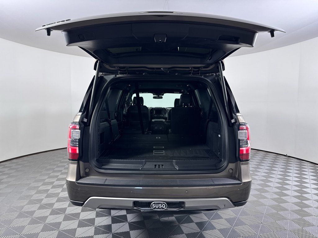 Used 2018 Ford Expedition Max Limited w/ Driver Assistance Package AWD/4WD image 10