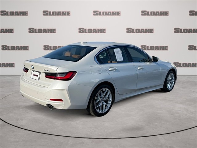 Certified 2025 BMW 330i xDrive Sedan w/ Convenience Package image 5