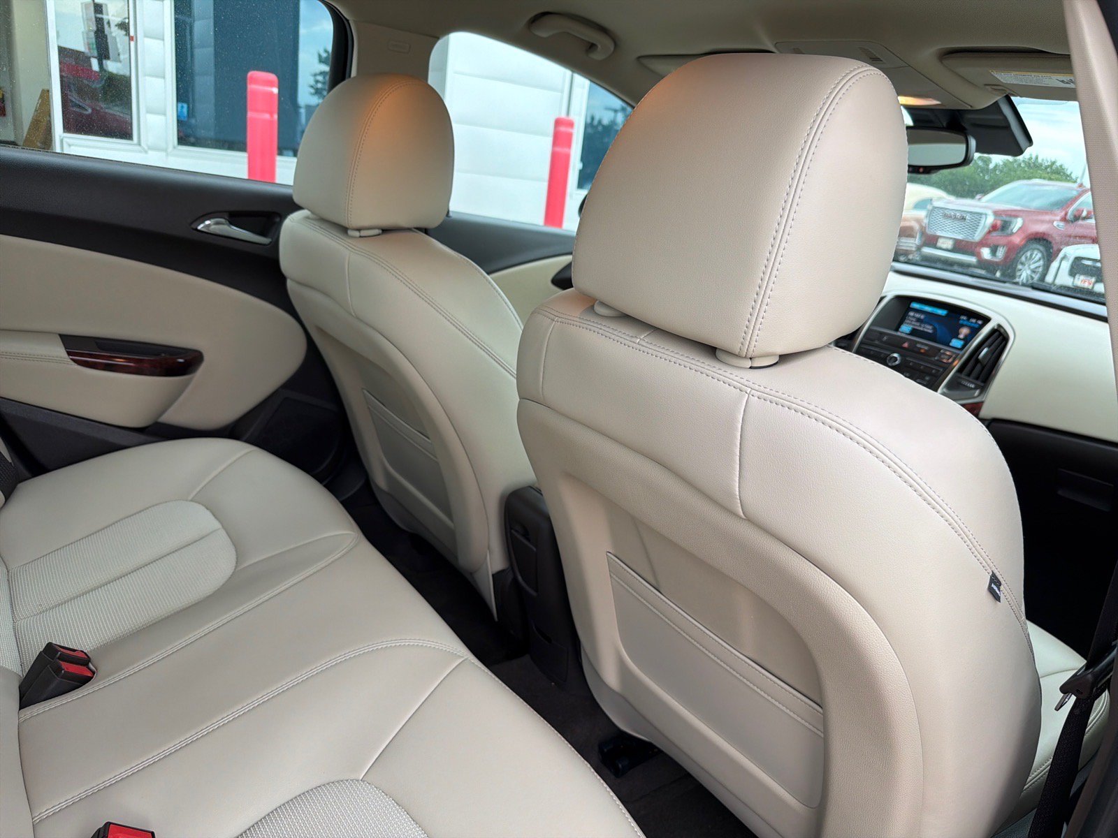 Used 2014 Buick Verano FWD image 24
