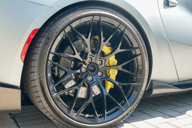 Used 2018 Ferrari 812 Superfast RWD image 46