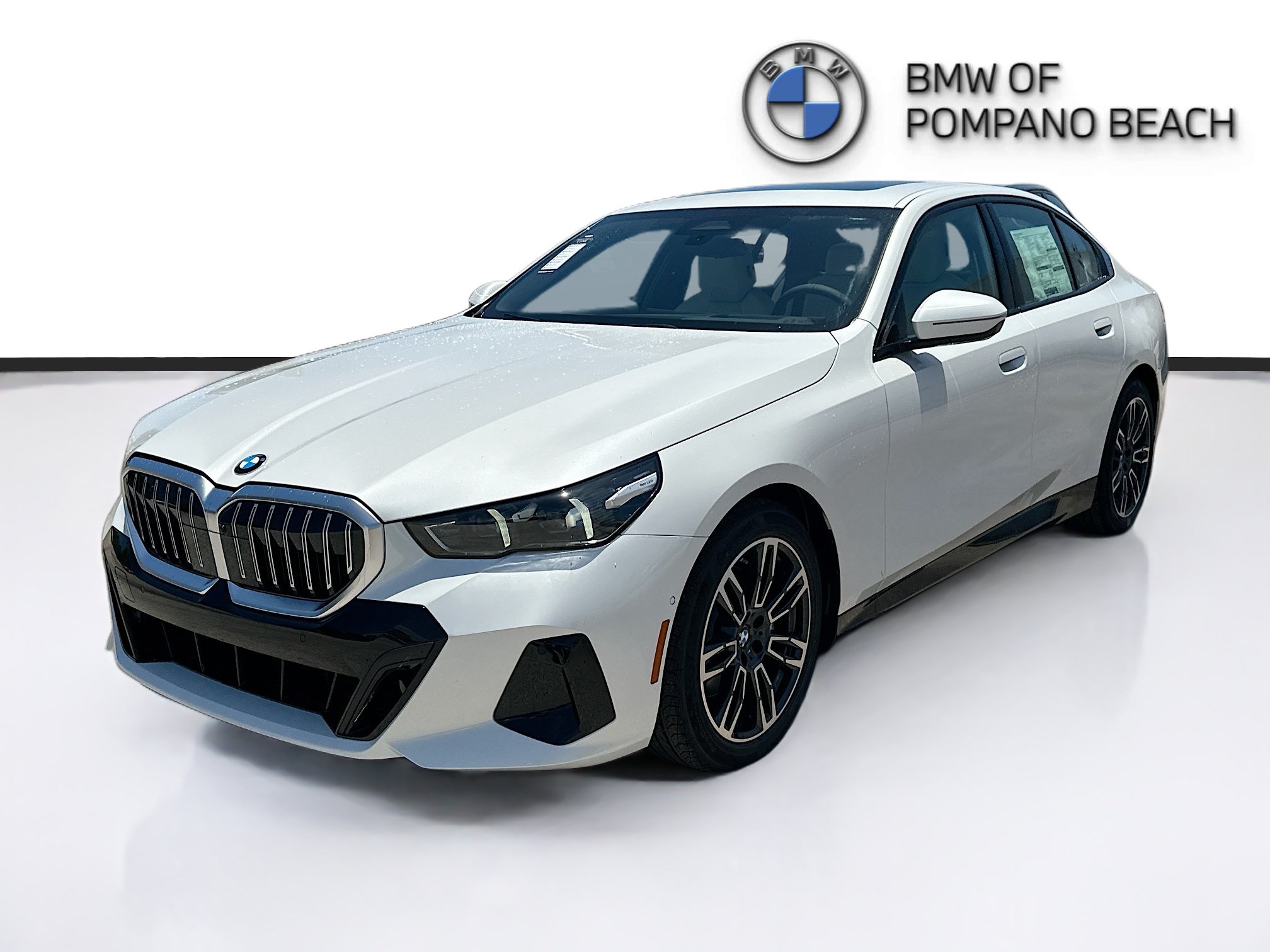 New 2027 BMW 530i xDrive w/ M Sport Package AWD/4WD image 3