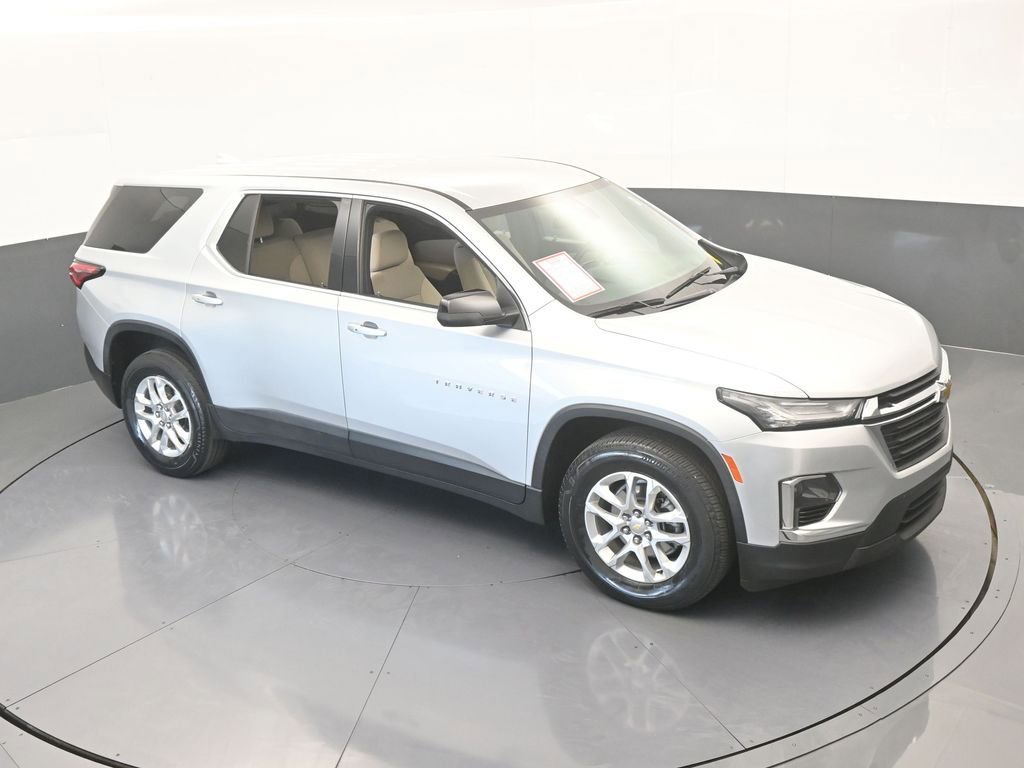 Used 2022 Chevrolet Traverse LS image 49