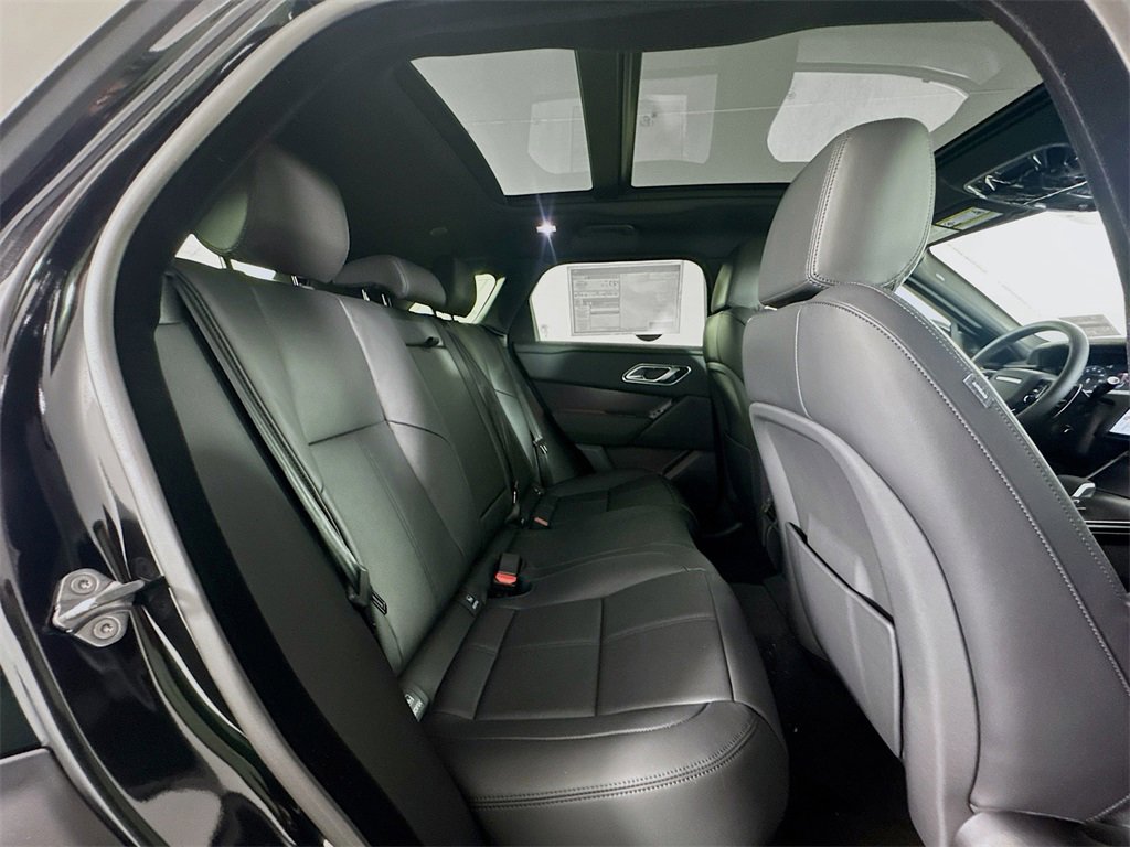New 2026 Land Rover Range Rover Velar Dynamic SE image 27