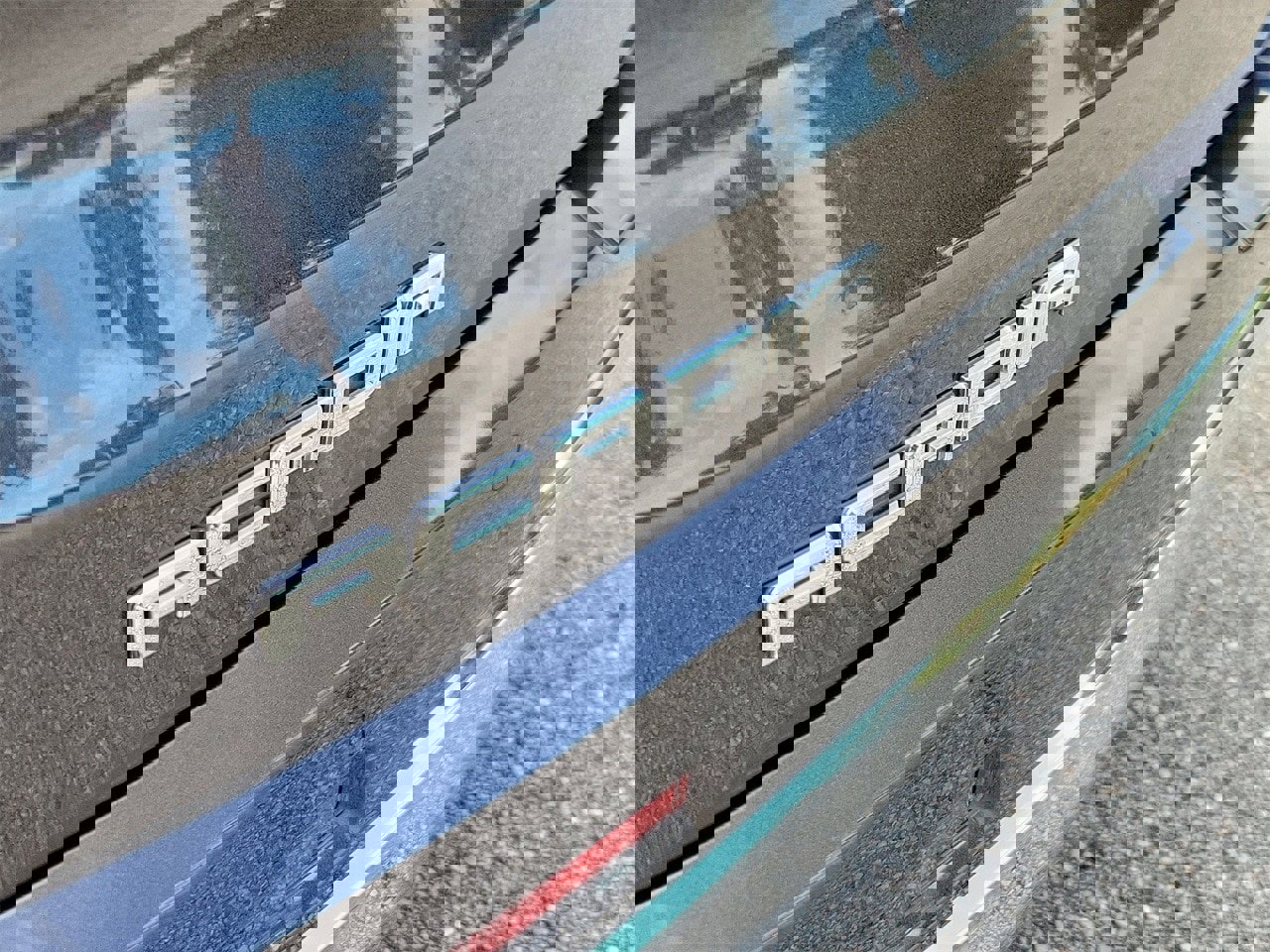 Used 2019 GMC Acadia Denali image 6