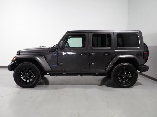 Used 2025 Jeep Wrangler 4xe Sahara w/ Safety Group AWD/4WD image 8