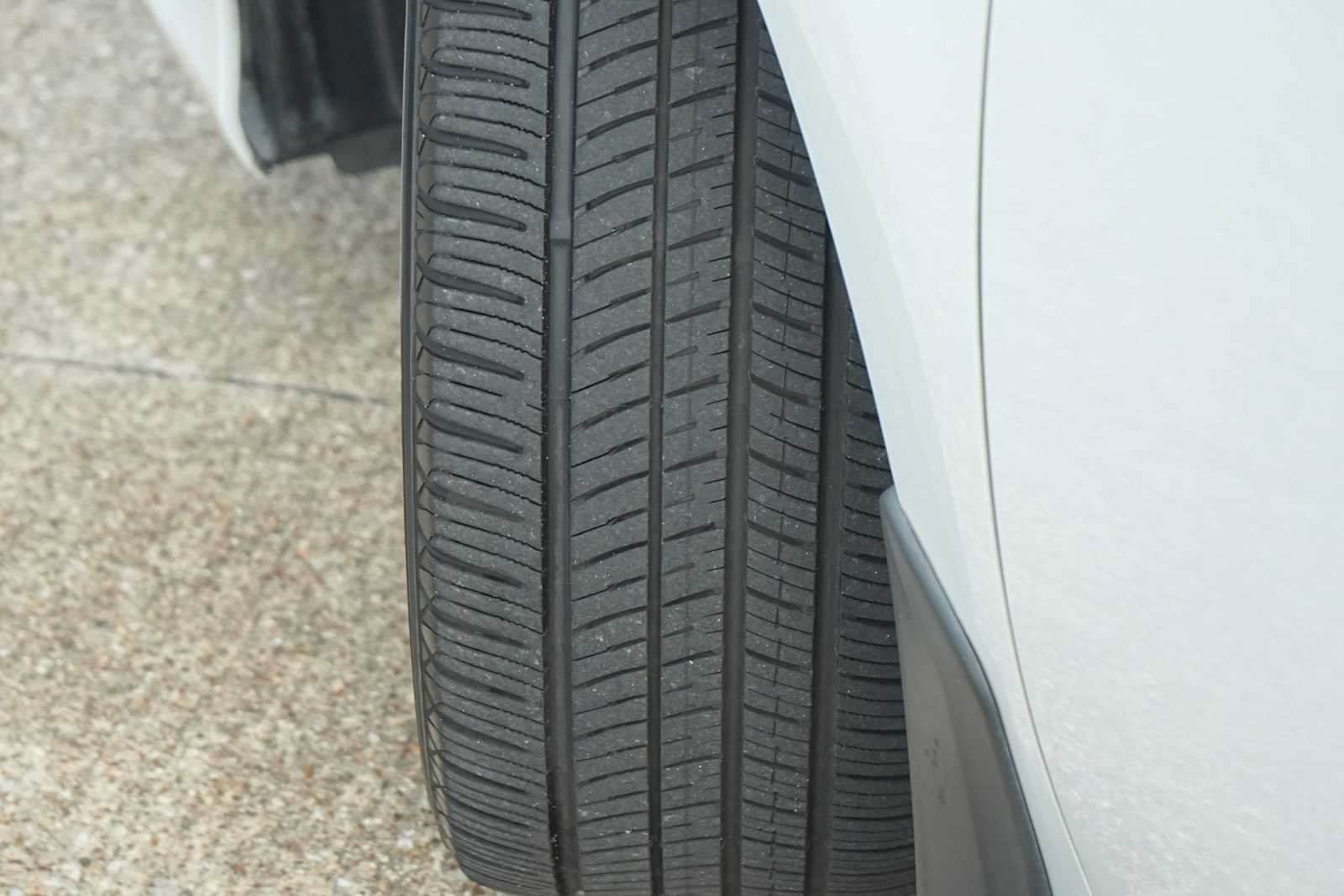 Used 2020 Toyota Camry XLE FWD image 29