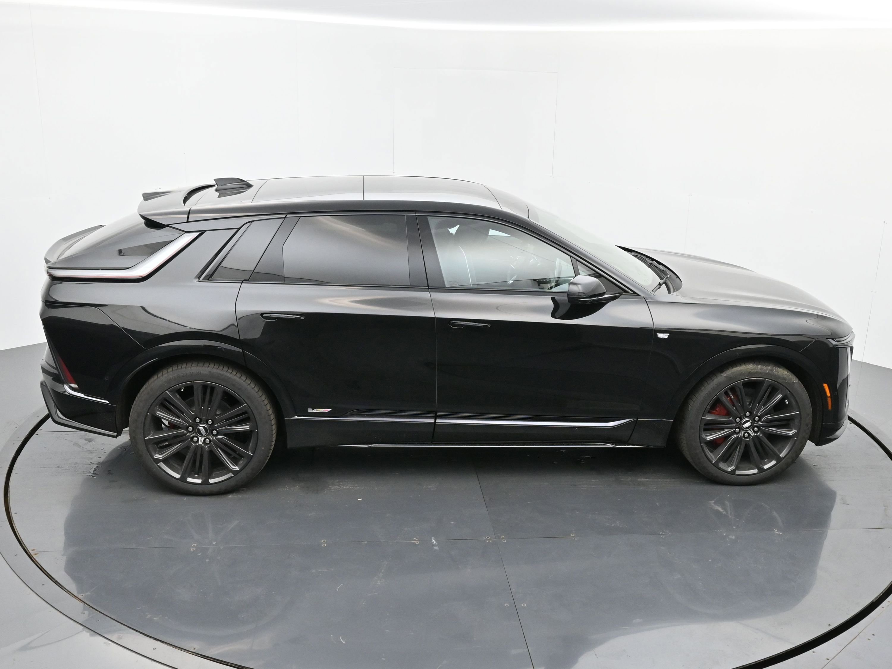 New 2026 Cadillac Lyriq V w/ LPO, Floor Liner Package image 28