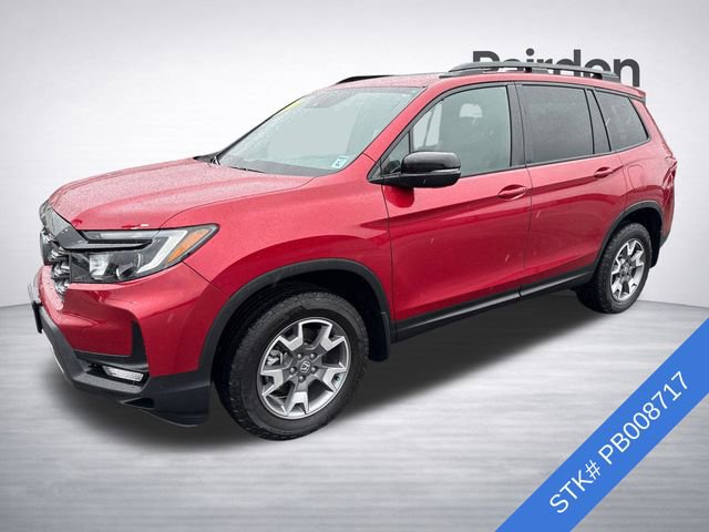 Used 2023 Honda Passport TrailSport image 3