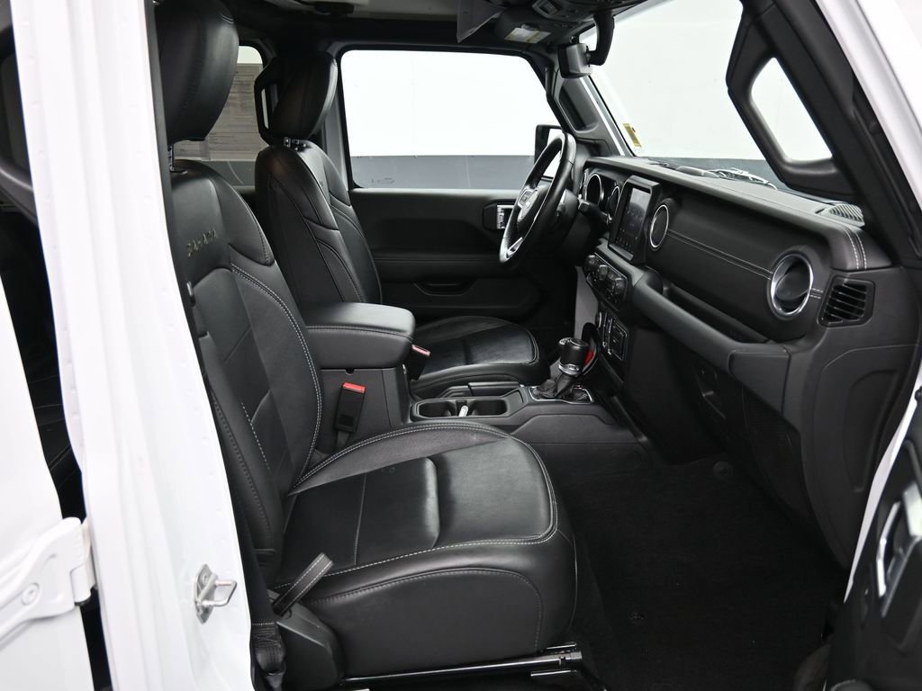 Used 2023 Jeep Wrangler Unlimited Sahara w/ Cold Weather Group image 30