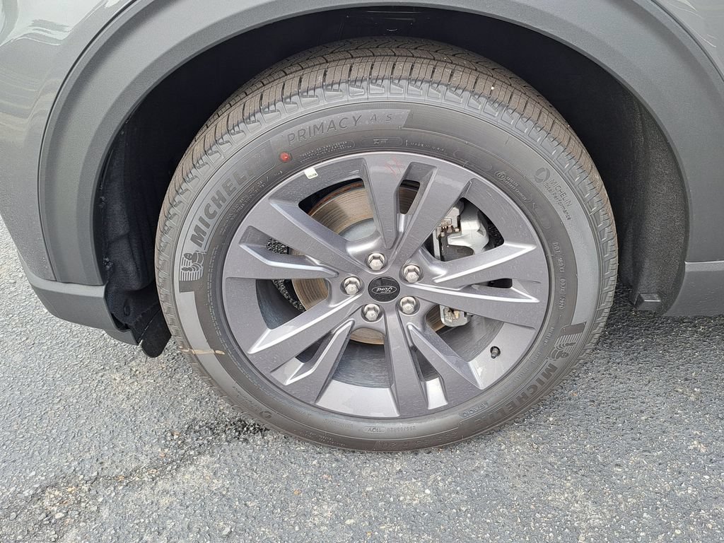 New 2026 Ford Explorer Active w/ Active Comfort Package AWD/4WD image 18