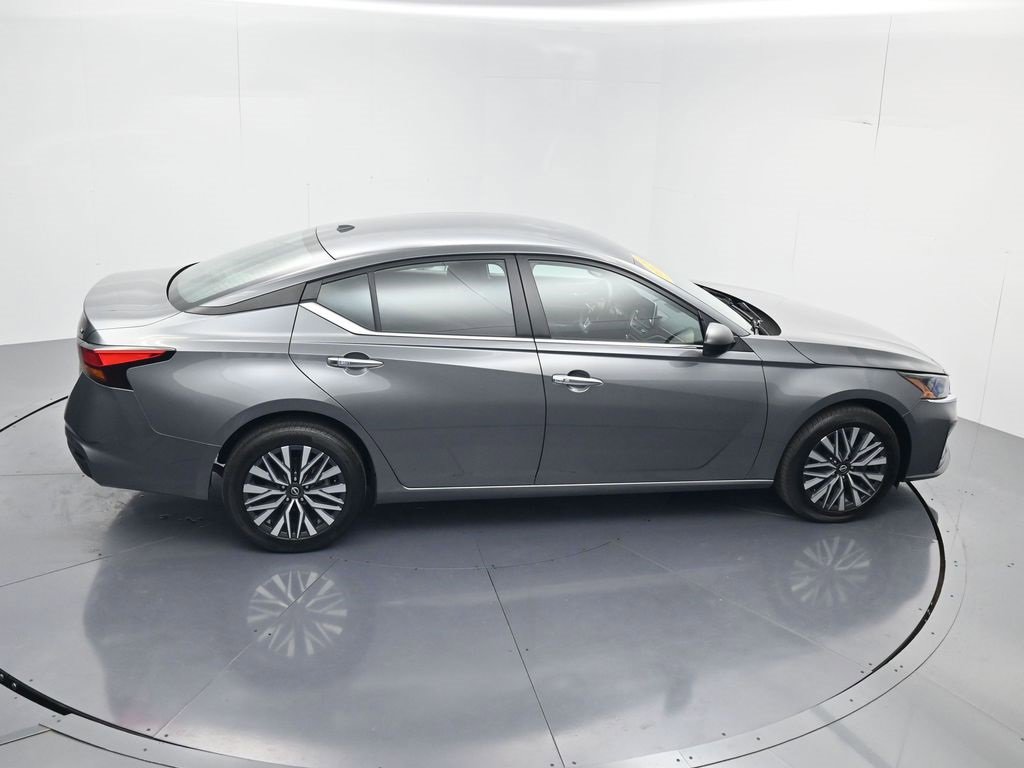 Used 2024 Nissan Altima 2.5 SV image 62