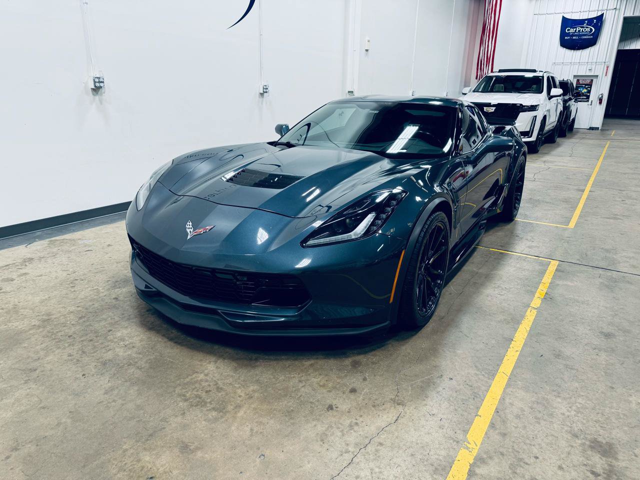 Used 2019 Chevrolet Corvette Grand Sport RWD image 3