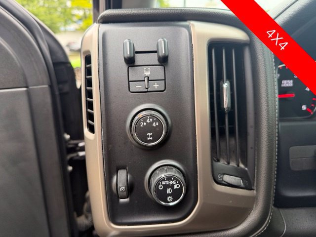Used 2015 GMC Sierra 3500 Denali w/ Duramax Plus Package AWD/4WD image 35