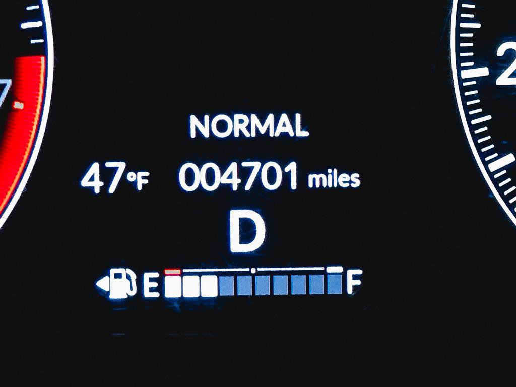 Certified 2025 Honda HR-V LX image 24