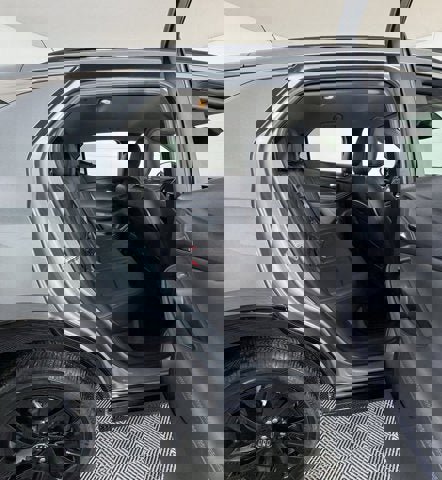 Used 2025 Buick Encore GX Sport Touring w/ Comfort Package image 5