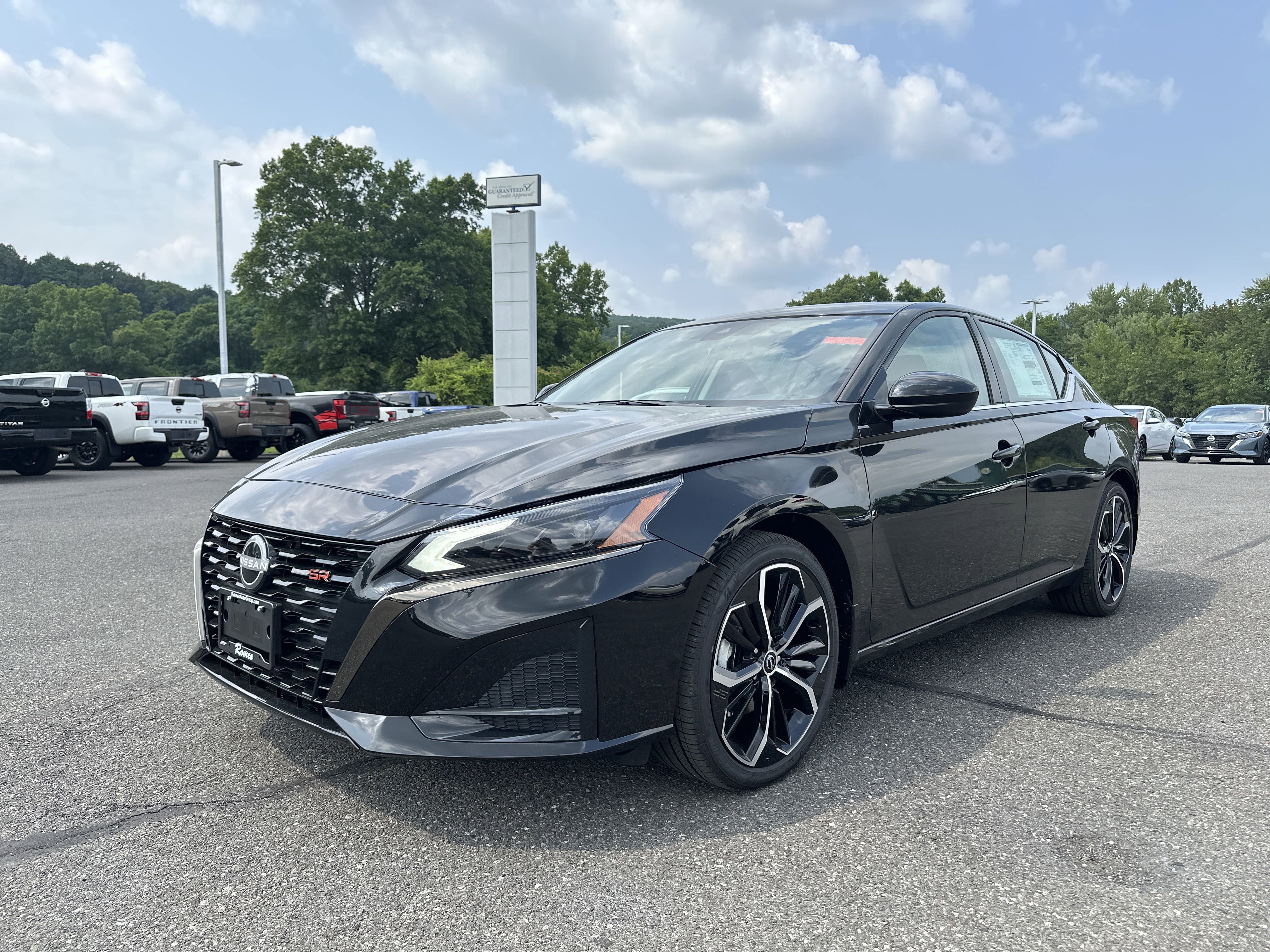 New 2025 Nissan Altima 2.5 SR