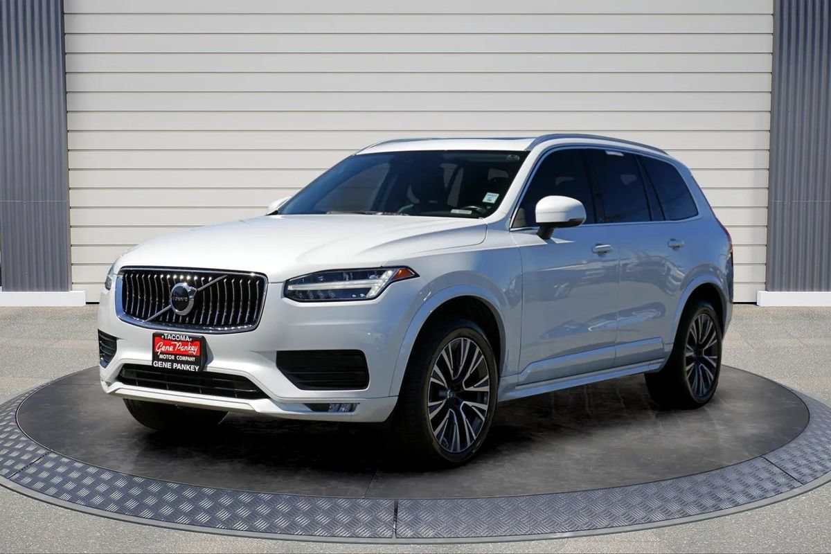 Used 2020 Volvo XC90 T6 Momentum w/ Protection Package Premier AWD/4WD image 3