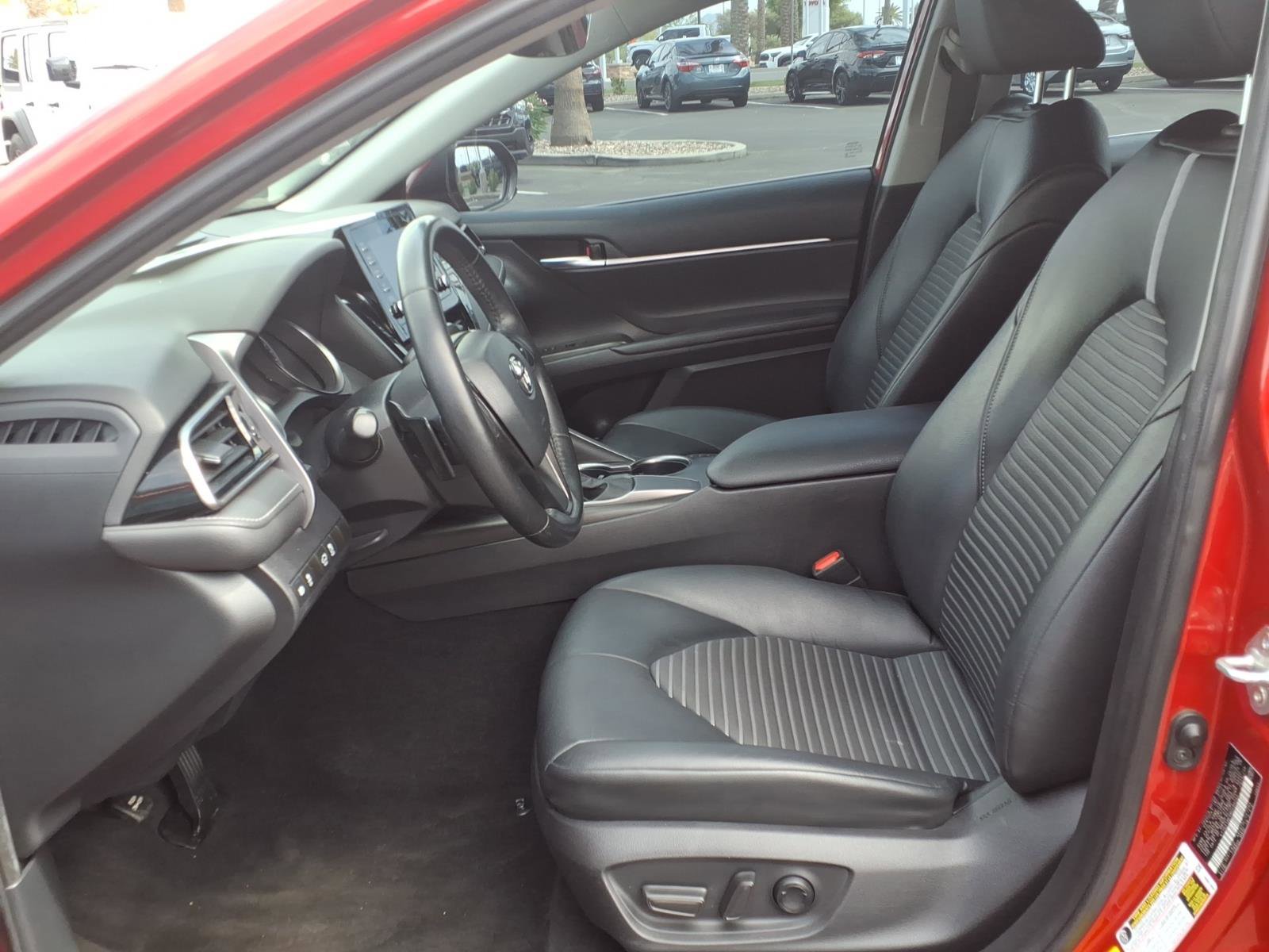 Used 2021 Toyota Camry SE w/ Carpet Mat Package (TMS) FWD image 15