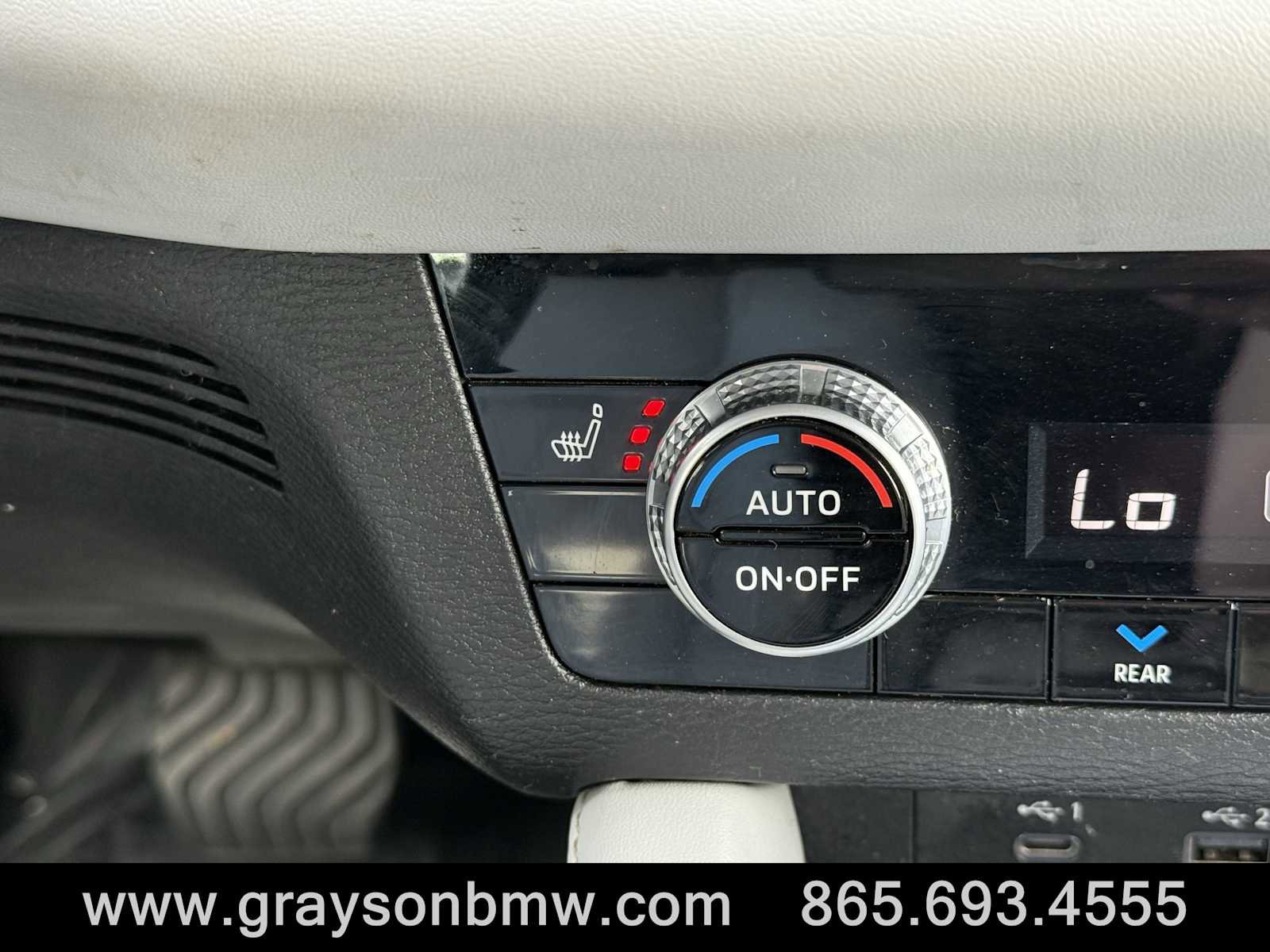 Used 2023 Mitsubishi Outlander SEL image 22