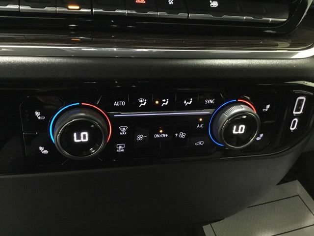 Used 2024 Chevrolet Silverado 1500 LT AWD/4WD image 31
