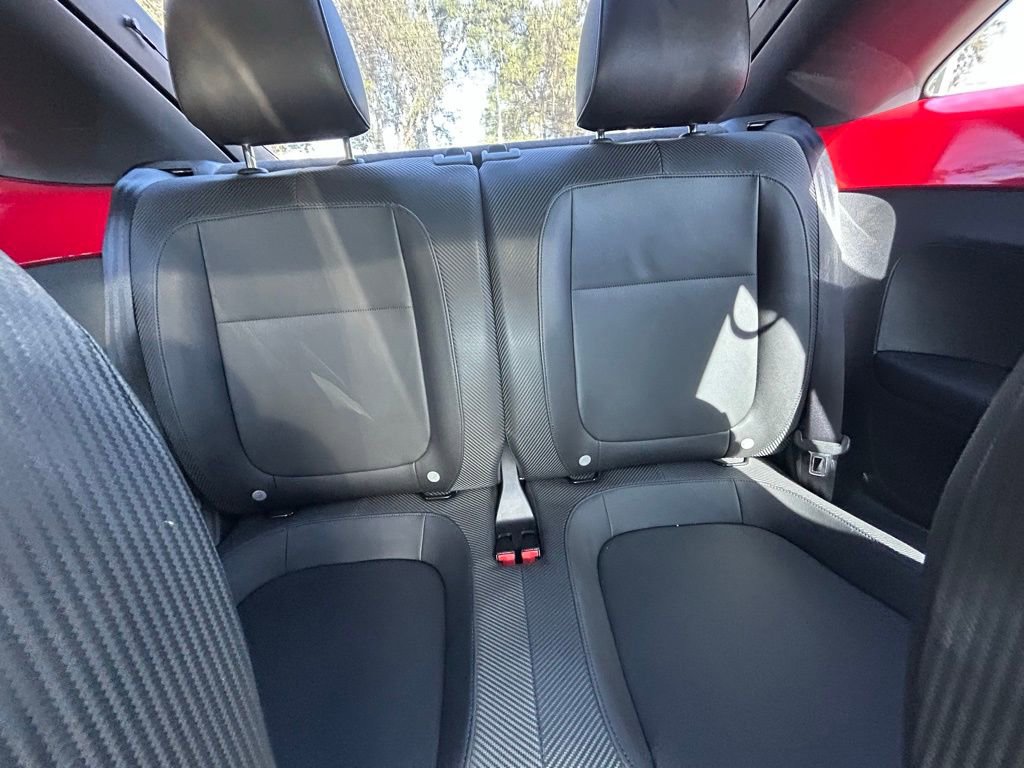 Used 2013 Volkswagen Beetle 2.5 image 12