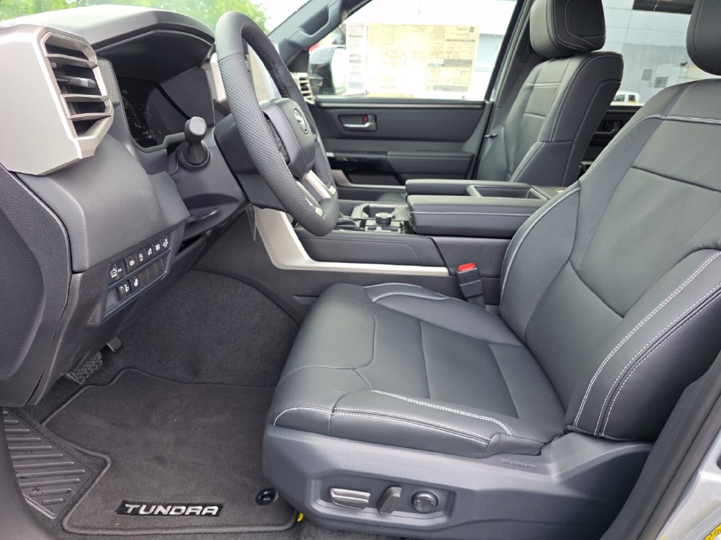 New 2026 Toyota Tundra Limited AWD/4WD image 24