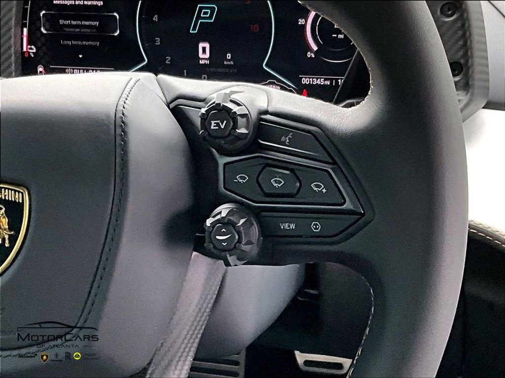 Used 2024 Lamborghini Revuelto image 19