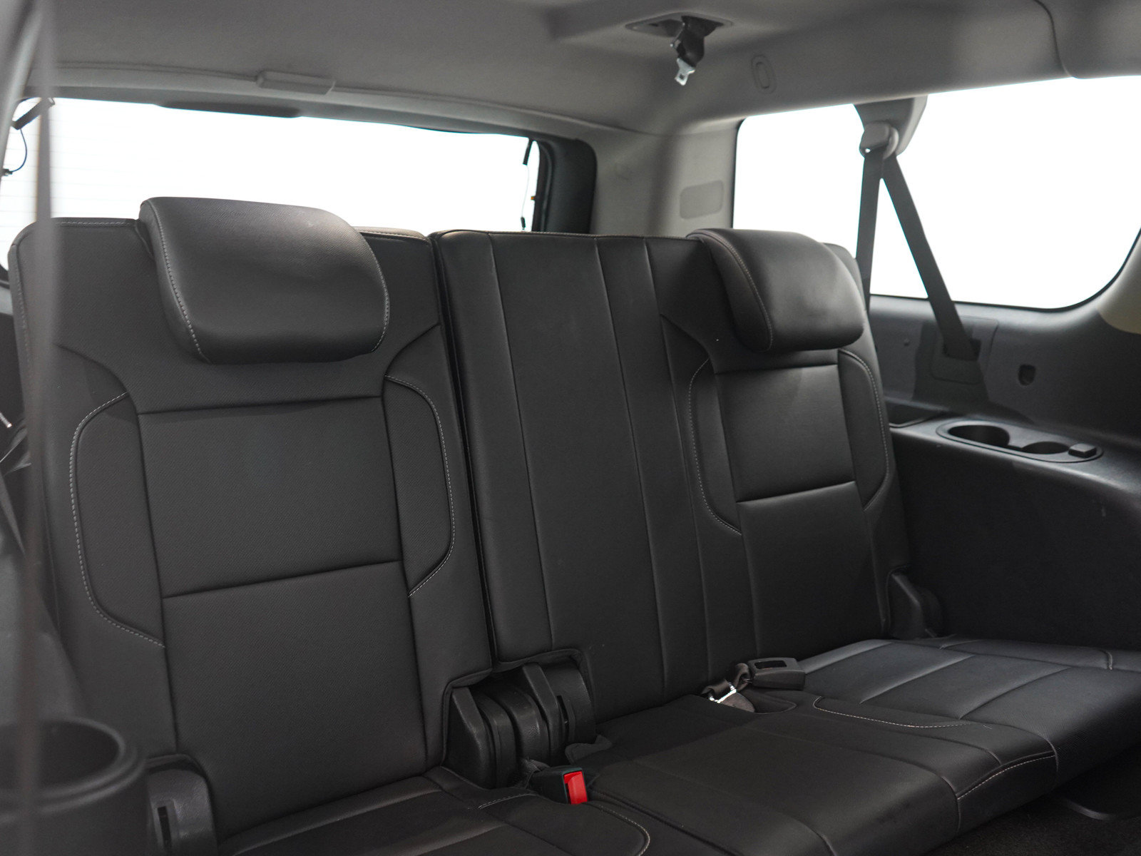 Used 2018 Chevrolet Suburban Premier AWD/4WD image 12