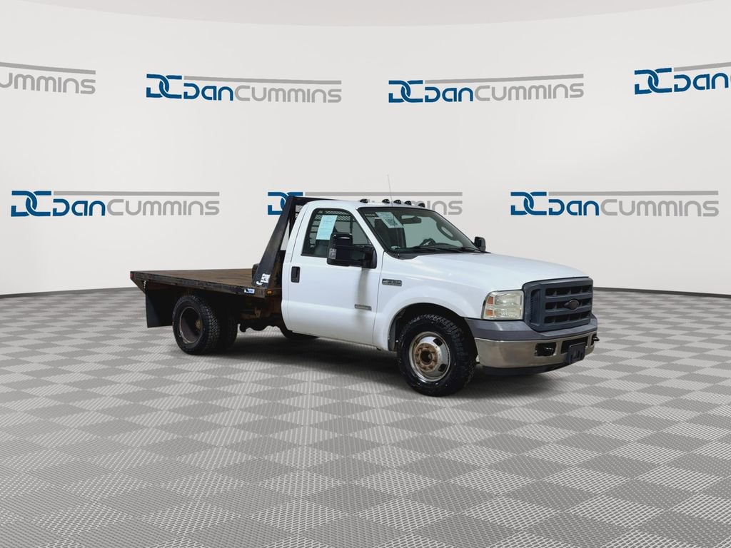 Used 2006 Ford F350 XL image 2