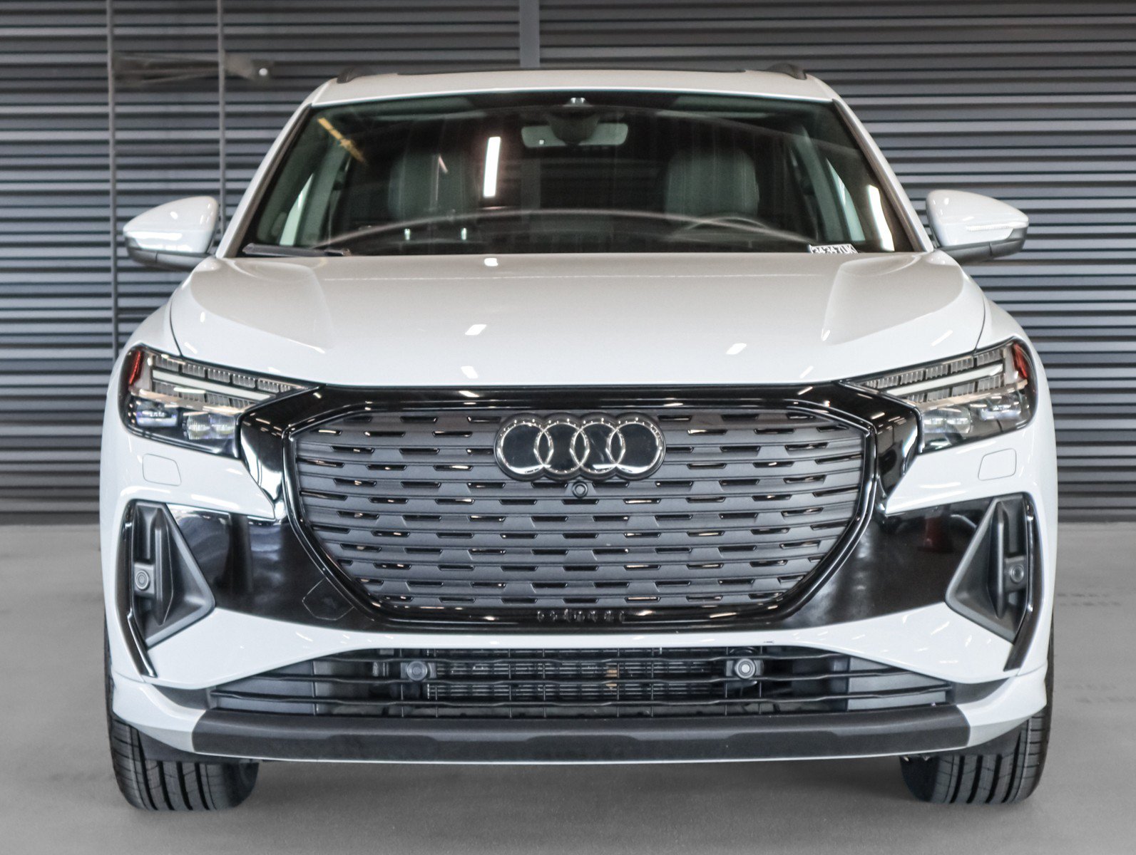 Used 2024 Audi Q4 e-tron Prestige w/ Black Optic Package AWD/4WD image 10