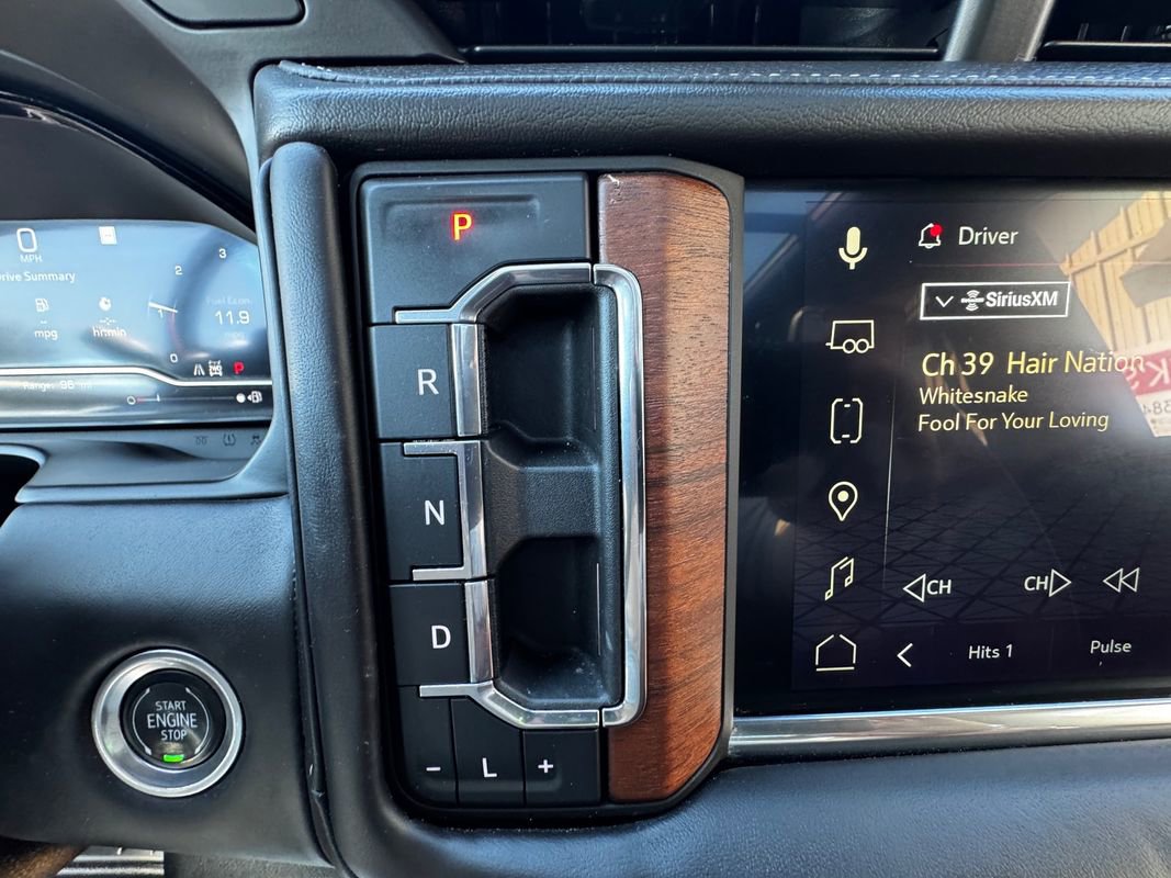 Used 2023 GMC Yukon Denali Ultimate image 23