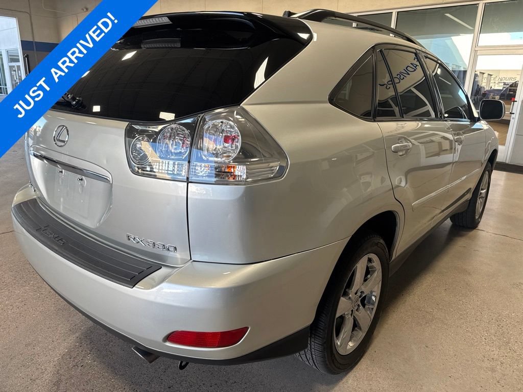 Used 2005 Lexus RX 330 AWD w/ Premium Plus Pkg image 3