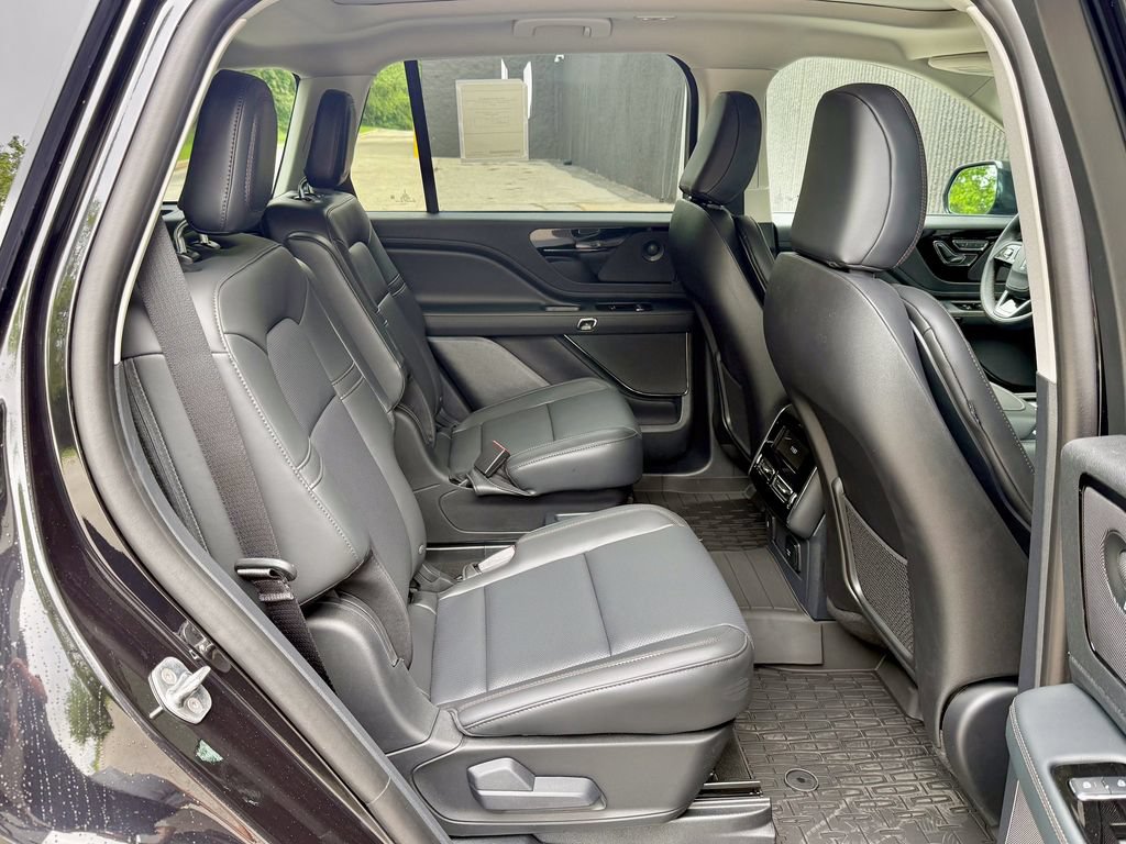 New 2026 Lincoln Aviator AWD image 21
