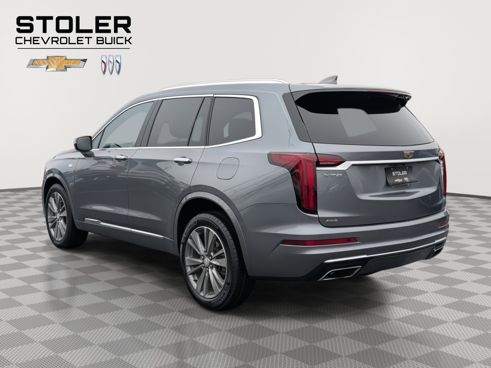 Used 2022 Cadillac XT6 Premium Luxury image 3