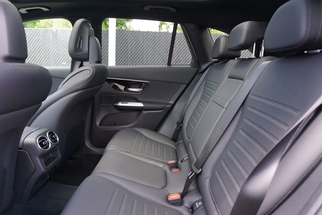 Certified 2025 Mercedes-Benz GLC 300 4MATIC image 47
