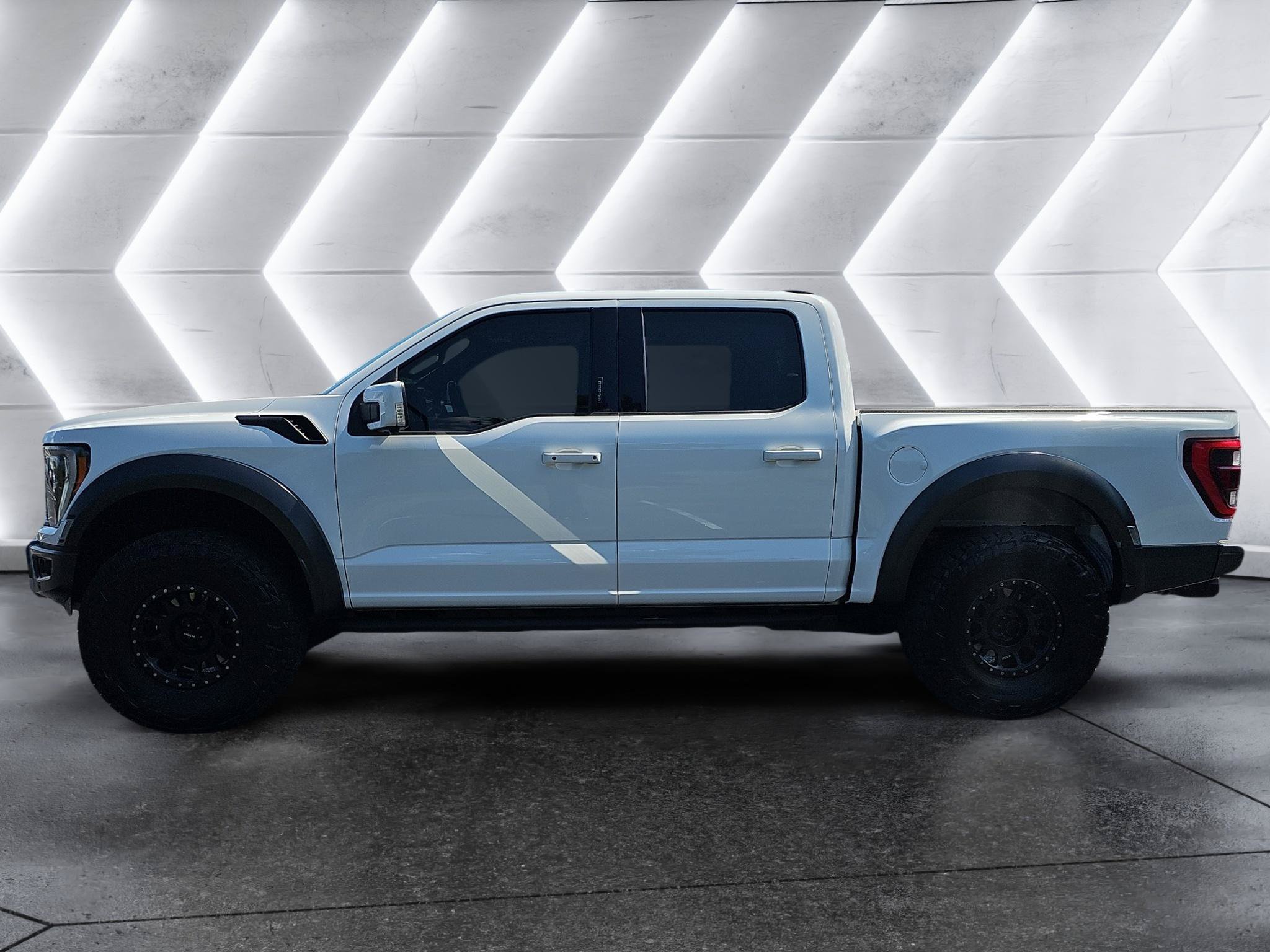 Used 2022 Ford F150 Raptor w/ Equipment Group 801A High AWD/4WD image 4
