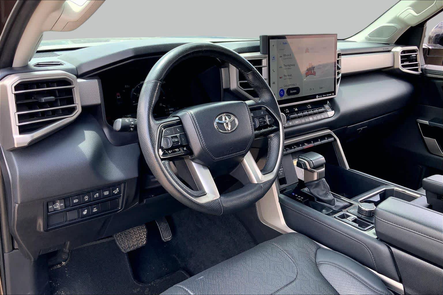 Used 2024 Toyota Tundra Limited AWD/4WD image 18