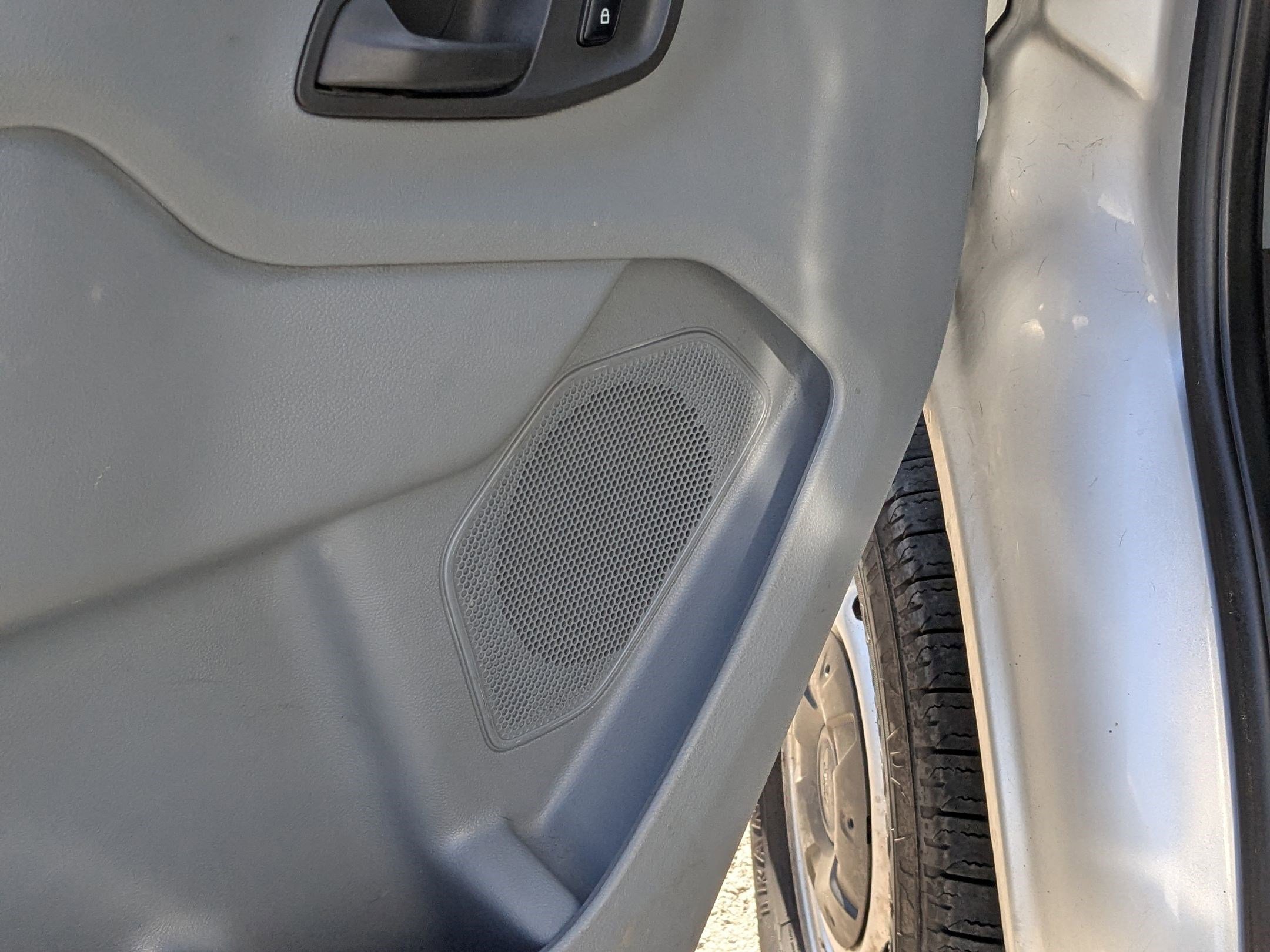 Used 2018 Ford Transit 150 148 Medium Roof image 15