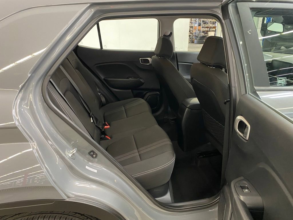 Used 2020 Hyundai Venue SEL image 12