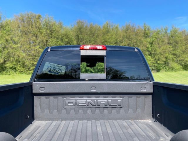 Used 2018 GMC Sierra 2500 Denali w/ Duramax Plus Package AWD/4WD image 17