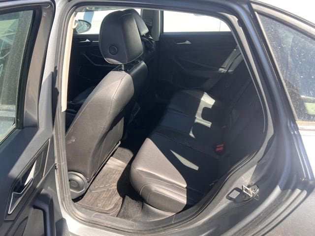 Used 2020 Volkswagen Jetta SE w/ SE Cold Weather Package FWD image 10