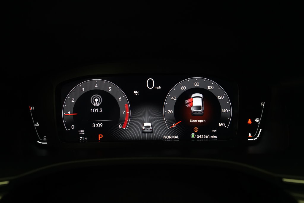 Used 2023 Acura Integra A-Spec FWD image 2